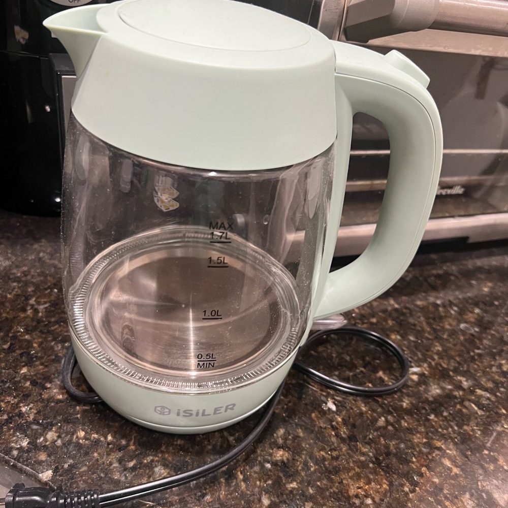 iSiLER Electric Glass Kettle in Mint Green